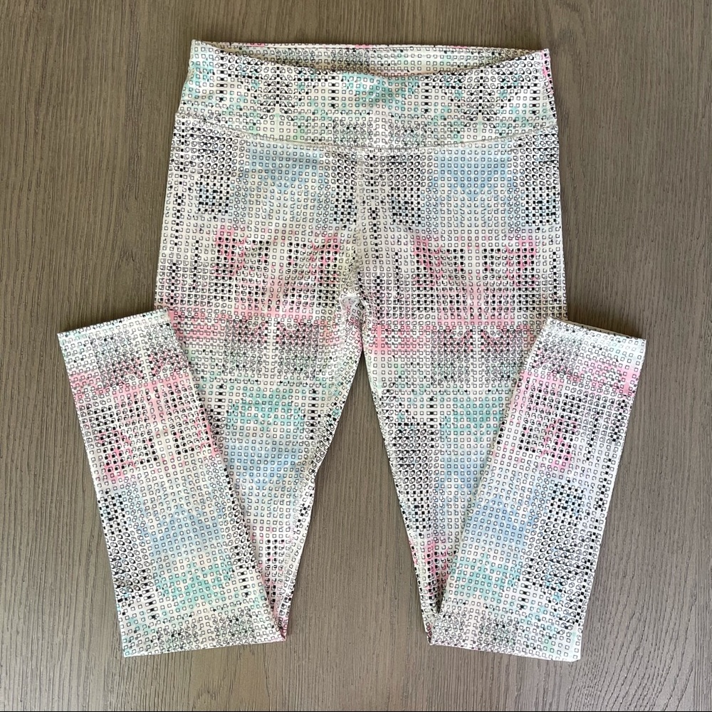 NWT Fabletics Leggings